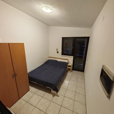 Apartman Maja Vir Exterior foto