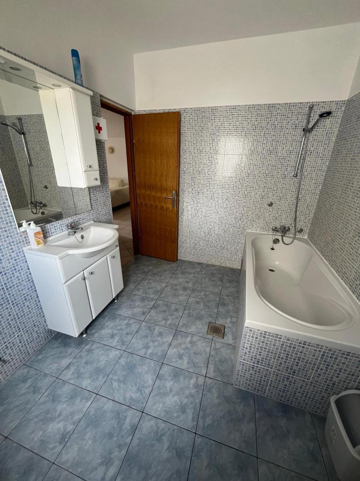 Apartman Maja Vir Exterior foto