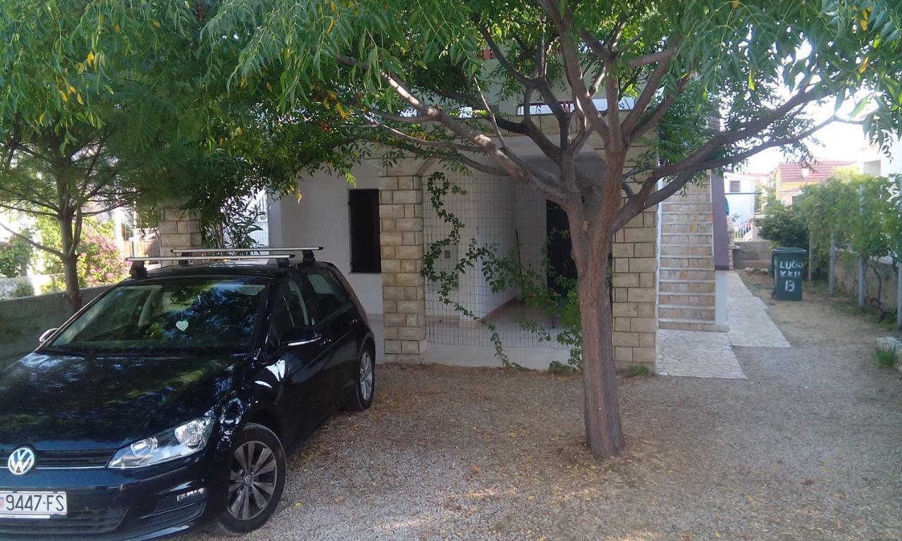 Apartman Maja Vir Exterior foto
